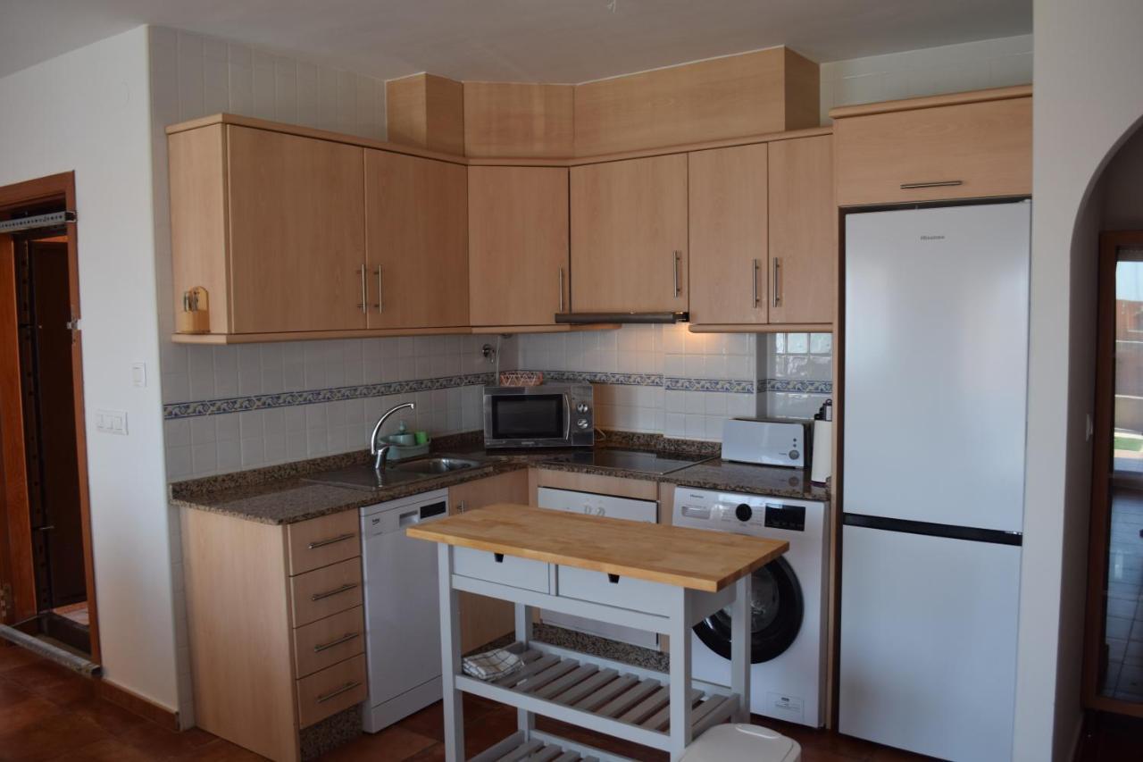 Espacioso apartamento con preciosos jardines y BBQ Isla Plana Exterior foto